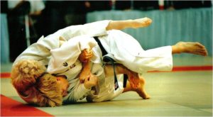 mattwork lynn trials fighting LynneRoethke in the 1996 Olympic Trials for Judo
