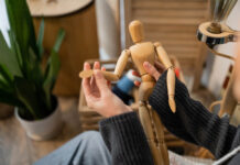 Who Do We Leave Behind When We Ignore the Body? Why Critical Neuroscientists and Mad Activists Must Work Together Photo of an artist's mannequin