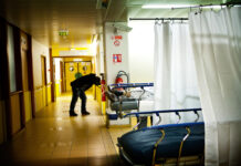 UK Study Finds Ethnic Minorities More Likely to Face Psychiatric Detention